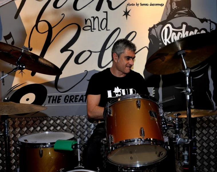 Imagen de Blue on Black