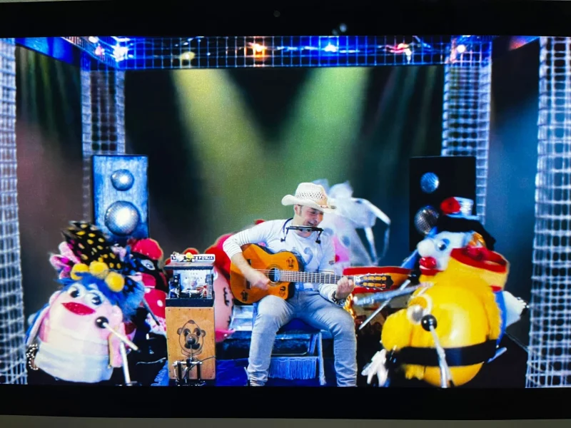 Tocando los Güevos, primer disco en solitario y en directo. Aquí en el Eggscenario