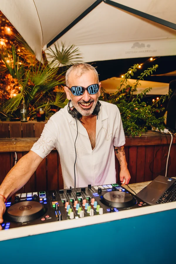 dj para fiesta y boda