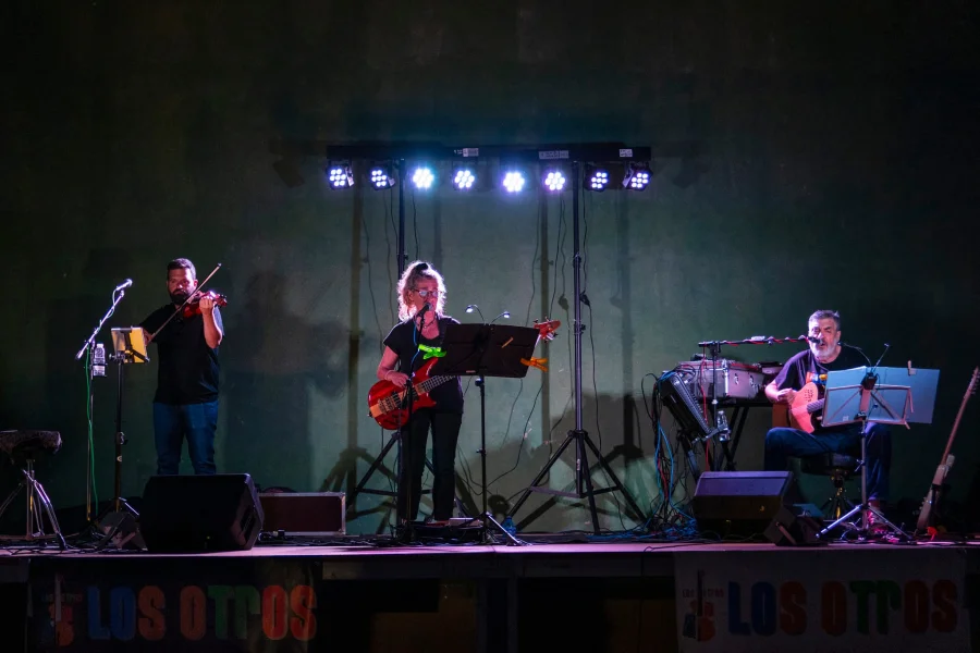 LOS OTROS