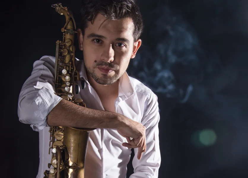 Luciocarosaxplayer portrait 2
