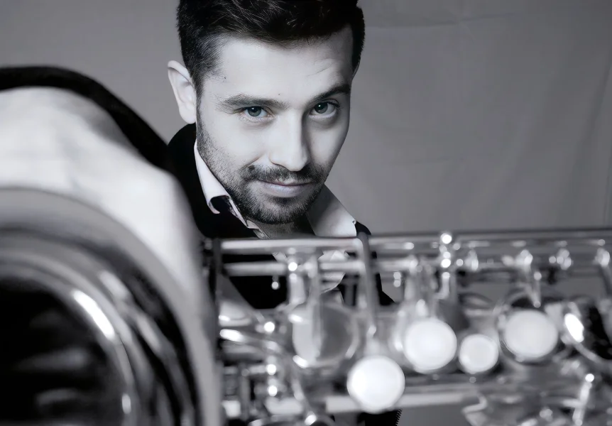 Luciocarosaxplayer portrait 1