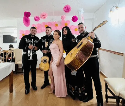 Mariachis Suárez