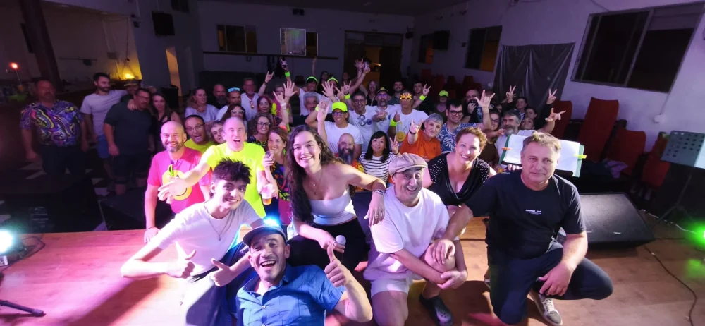 todo tipo de eventos, desde fiestas patronales, privadas, tardeos , cocteles con musica ambiente