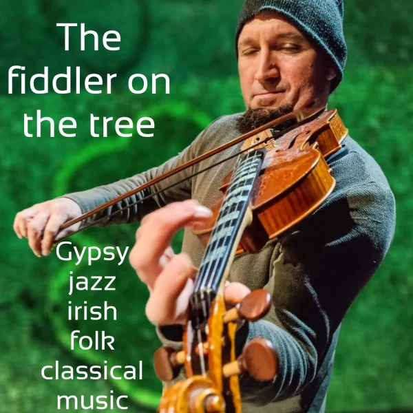 The fiddler on the tree