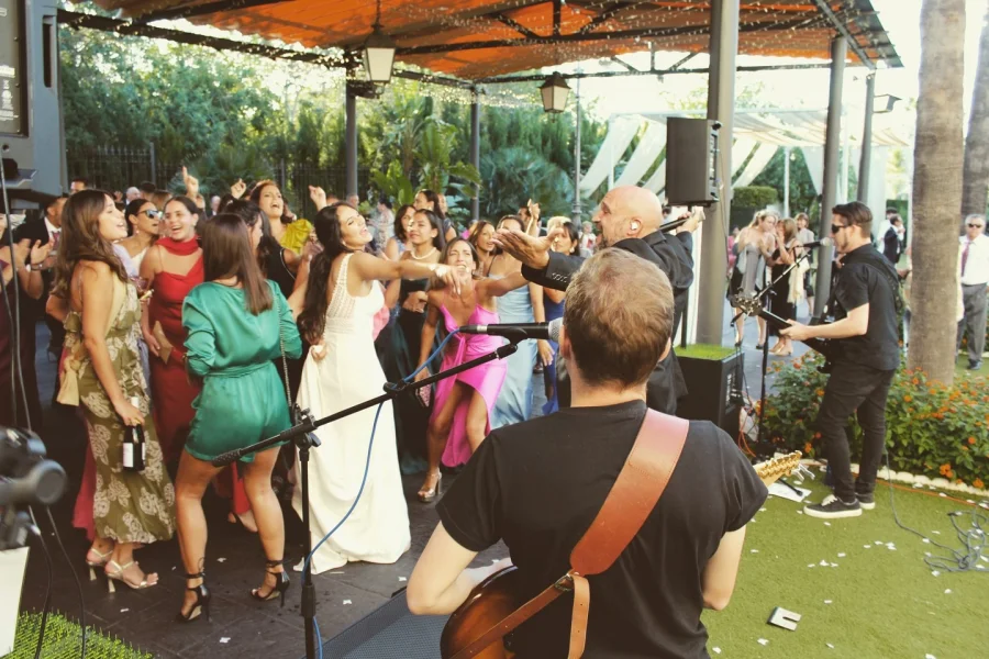 Imagen de Tocadiscos Coverband